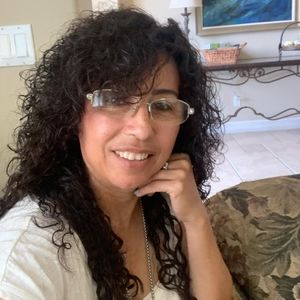 Meet your Posher, Paula